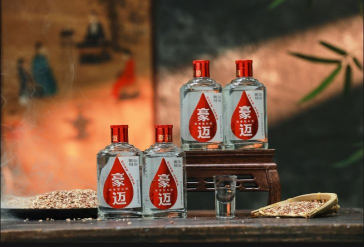 豪迈白酒知识分享：浓香型与清香型的对比解析
